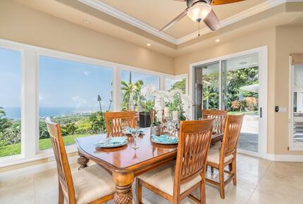 Serene Hawaiian Estate Above the Sea - Kailua Kona, Hawaii