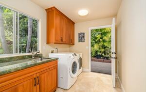 Serene Hawaiian Estate Above the Sea - Kailua Kona, Hawaii