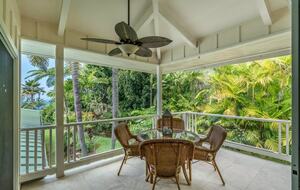 Serene Hawaiian Estate Above the Sea - Kailua Kona, Hawaii
