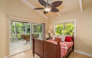 Serene Hawaiian Estate Above the Sea - Kailua Kona, Hawaii