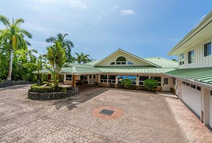 Serene Hawaiian Estate Above the Sea - Kailua Kona, Hawaii