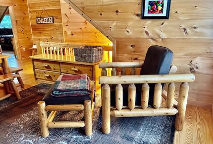 Elegant Lodge Retreat Nestled in the Appalachians - Banner Elk, North Carolina