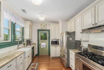 The Shady Victorian | Historic Elegance in Prescott - Prescott, Arizona