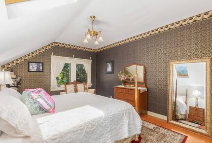 The Shady Victorian | Historic Elegance in Prescott - Prescott, Arizona