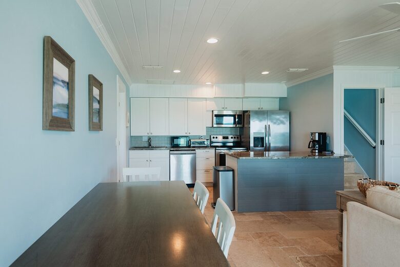 Island Views & Luxurious Comfort on Pelican Shores - Marsh Harbour, Bahamas