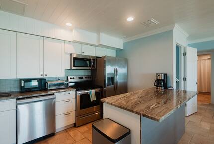 Island Views & Luxurious Comfort on Pelican Shores - Marsh Harbour, Bahamas