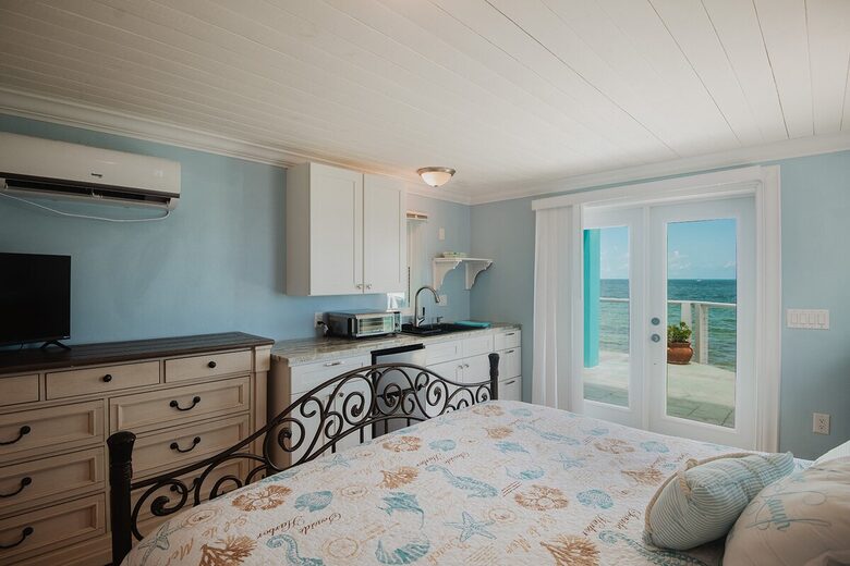 Island Views & Luxurious Comfort on Pelican Shores - Marsh Harbour, Bahamas