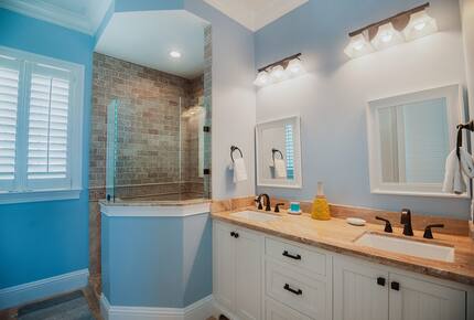 Island Views & Luxurious Comfort on Pelican Shores - Marsh Harbour, Bahamas