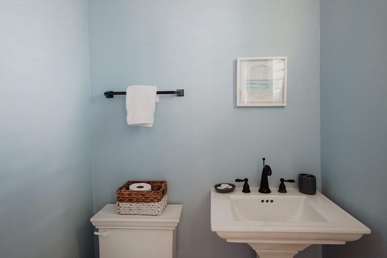 Island Views & Luxurious Comfort on Pelican Shores - Marsh Harbour, Bahamas