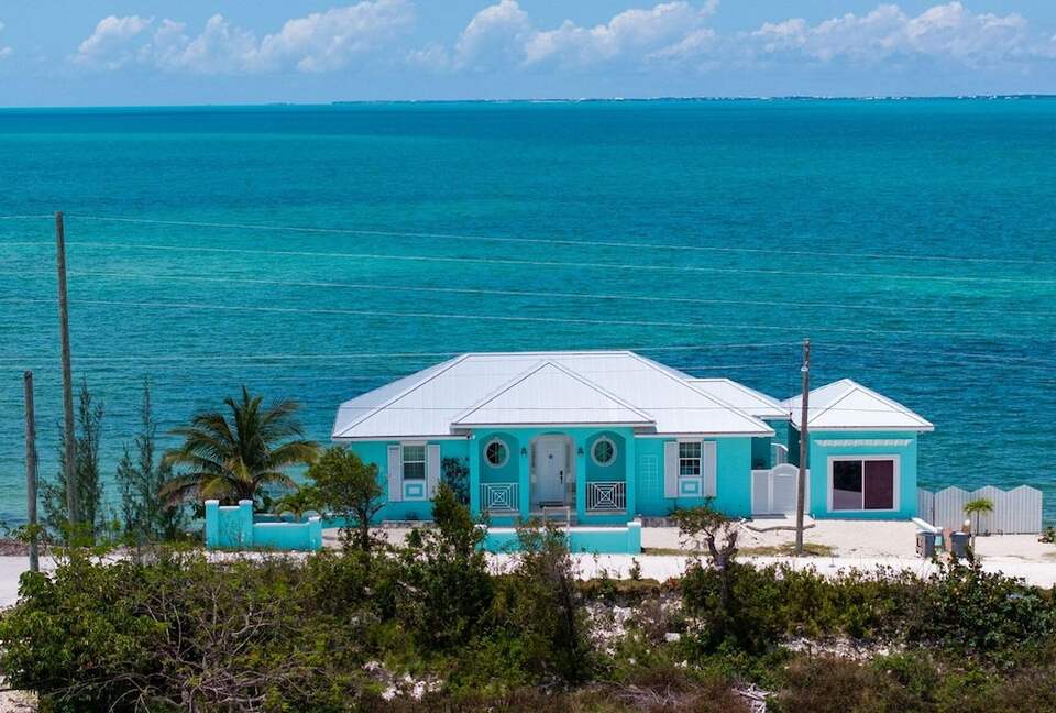 Island Views & Luxurious Comfort on Pelican Shores - Marsh Harbour, Bahamas