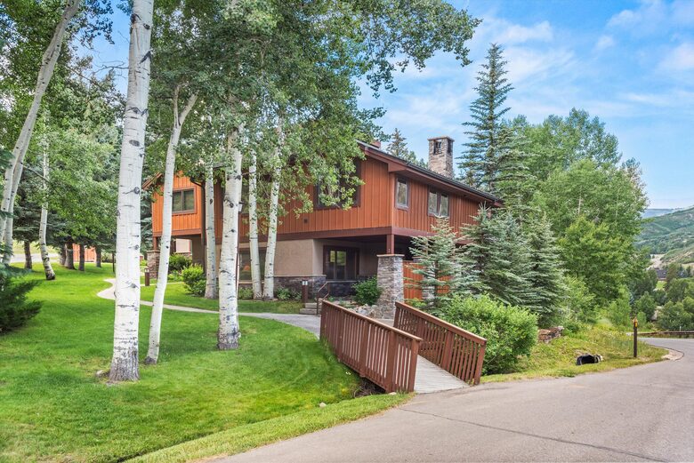 Alpine Elegance | Ski-In Mountain Condo in Snowmass Village - Snowmass, Colorado