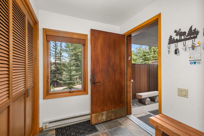 Alpine Elegance | Ski-In Mountain Condo in Snowmass Village - Snowmass, Colorado