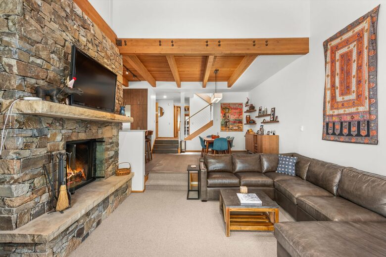 Alpine Elegance | Ski-In Mountain Condo in Snowmass Village - Snowmass, Colorado