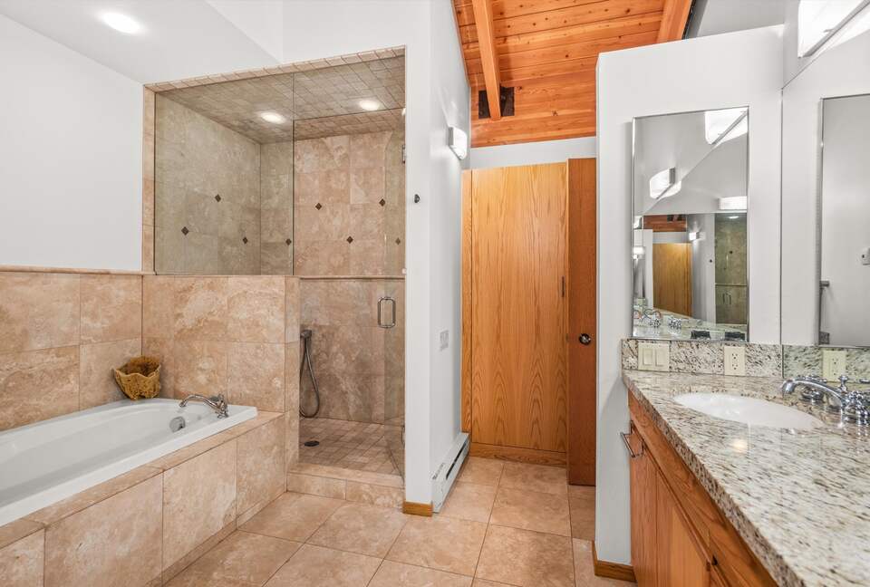 Alpine Elegance | Ski-In Mountain Condo in Snowmass Village - Snowmass, Colorado