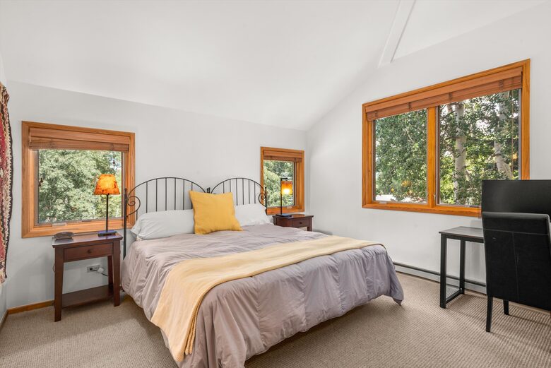 Alpine Elegance | Ski-In Mountain Condo in Snowmass Village - Snowmass, Colorado