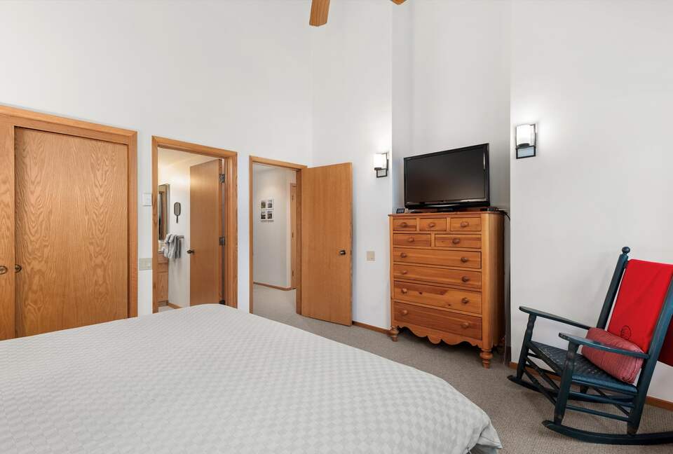 Alpine Elegance | Ski-In Mountain Condo in Snowmass Village - Snowmass, Colorado