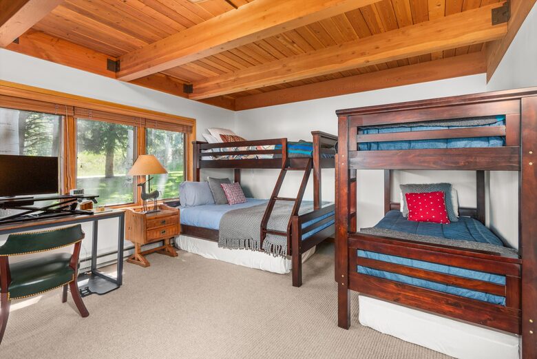 Alpine Elegance | Ski-In Mountain Condo in Snowmass Village - Snowmass, Colorado