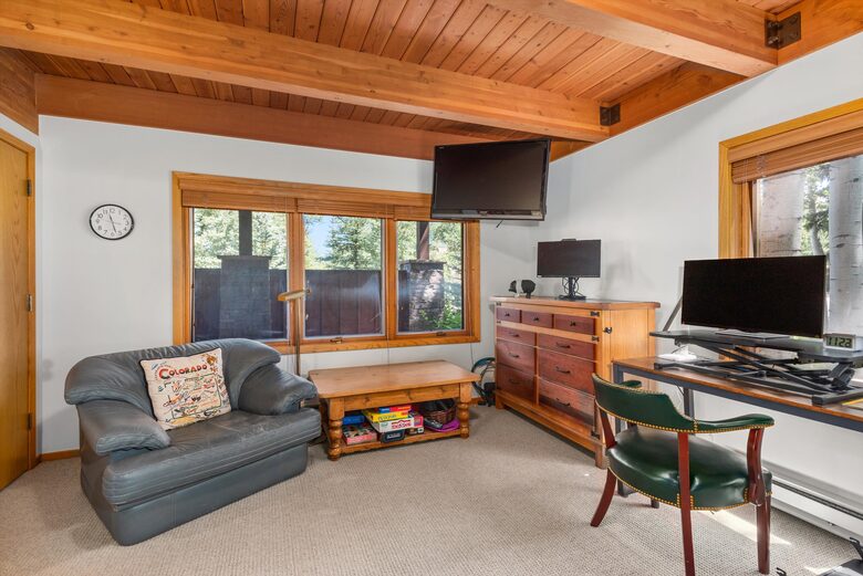 Alpine Elegance | Ski-In Mountain Condo in Snowmass Village - Snowmass, Colorado