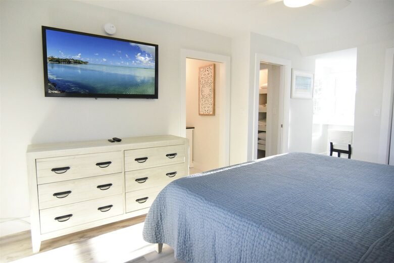 Tropical Elegance with Private Spa Escape - Key West, Florida