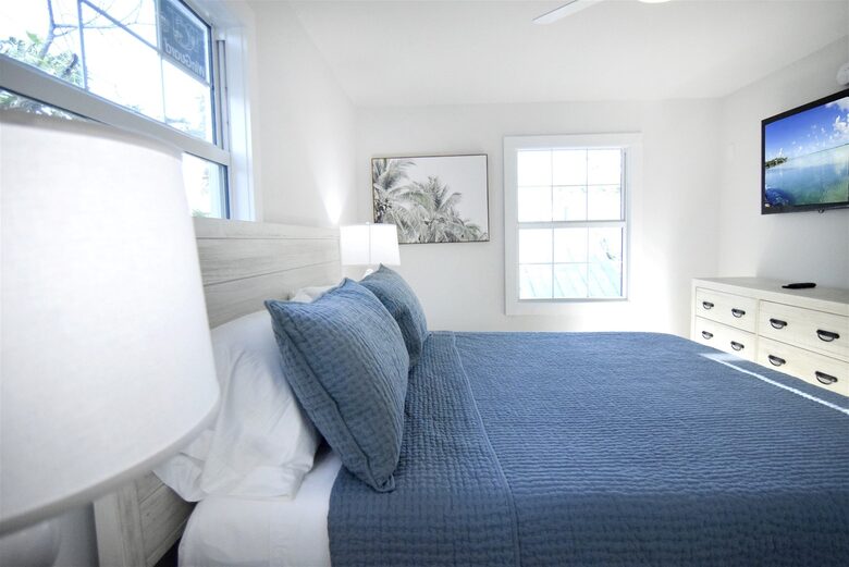 Tropical Elegance with Private Spa Escape - Key West, Florida