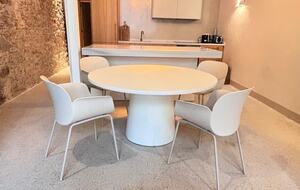 Elegant Barcelona Retreat with Private Terrace & Rooftop Access - Barcelona, Spain