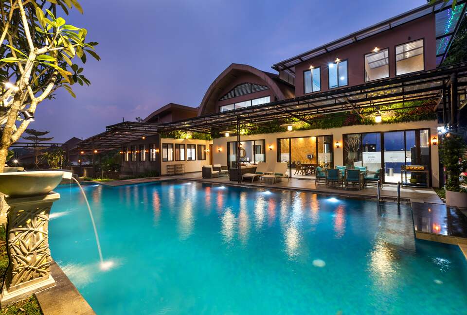 Villa Midori|Exquisite Mountain Retreat - Bogor, Indonesia