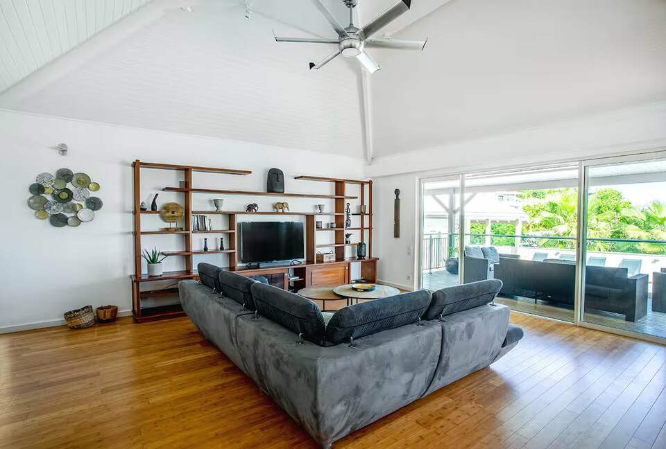 Luxurious Oceanview Villa with Private Pool in Orient Bay - San Martín, Saint Martin (French part)