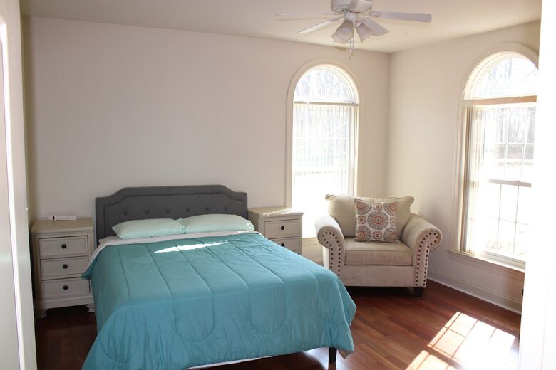 Nine-Bedroom Getaway with Expansive Grounds - Potomac, Maryland