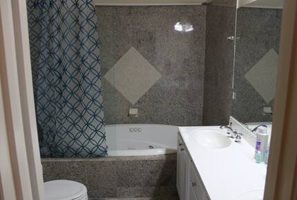 Nine-Bedroom Getaway with Expansive Grounds - Potomac, Maryland