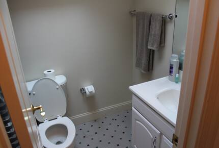 Nine-Bedroom Getaway with Expansive Grounds - Potomac, Maryland