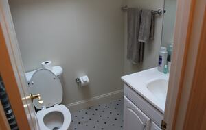 Nine-Bedroom Getaway with Expansive Grounds - Potomac, Maryland