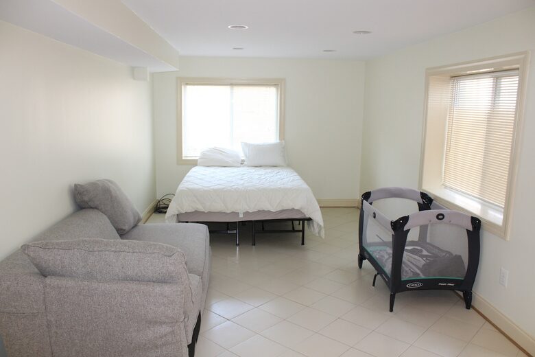 Nine-Bedroom Getaway with Expansive Grounds - Potomac, Maryland