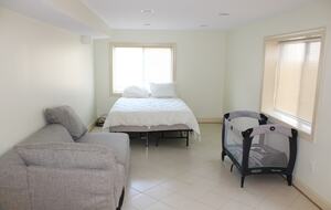 Nine-Bedroom Getaway with Expansive Grounds - Potomac, Maryland