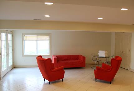 Nine-Bedroom Getaway with Expansive Grounds - Potomac, Maryland