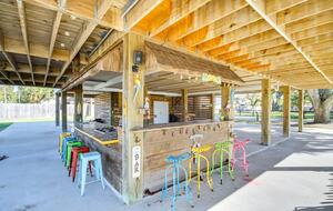 Charming Gulfport Beachside Retreat - Gulfport, Mississippi