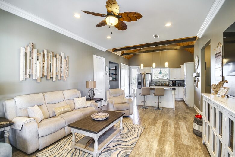 Charming Gulfport Beachside Retreat - Gulfport, Mississippi