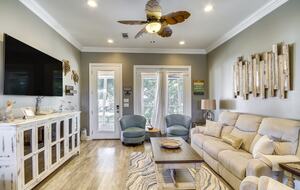 Charming Gulfport Beachside Retreat - Gulfport, Mississippi