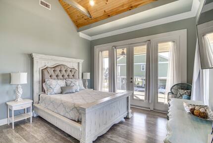 Charming Gulfport Beachside Retreat - Gulfport, Mississippi