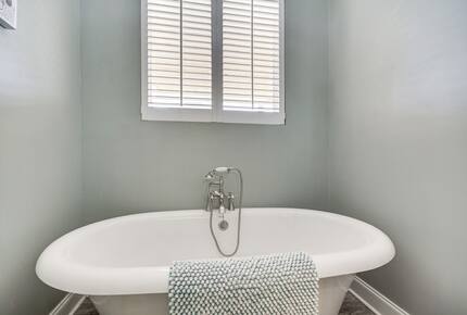 Charming Gulfport Beachside Retreat - Gulfport, Mississippi