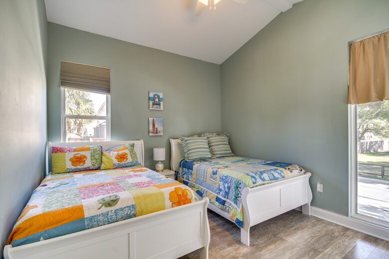 Charming Gulfport Beachside Retreat - Gulfport, Mississippi