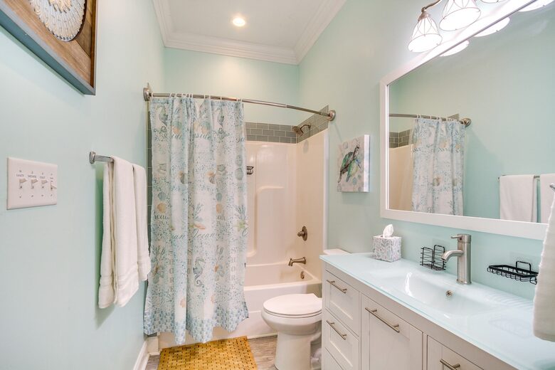 Charming Gulfport Beachside Retreat - Gulfport, Mississippi