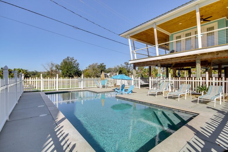 Charming Gulfport Beachside Retreat - Gulfport, Mississippi