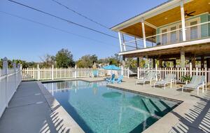 Charming Gulfport Beachside Retreat - Gulfport, Mississippi