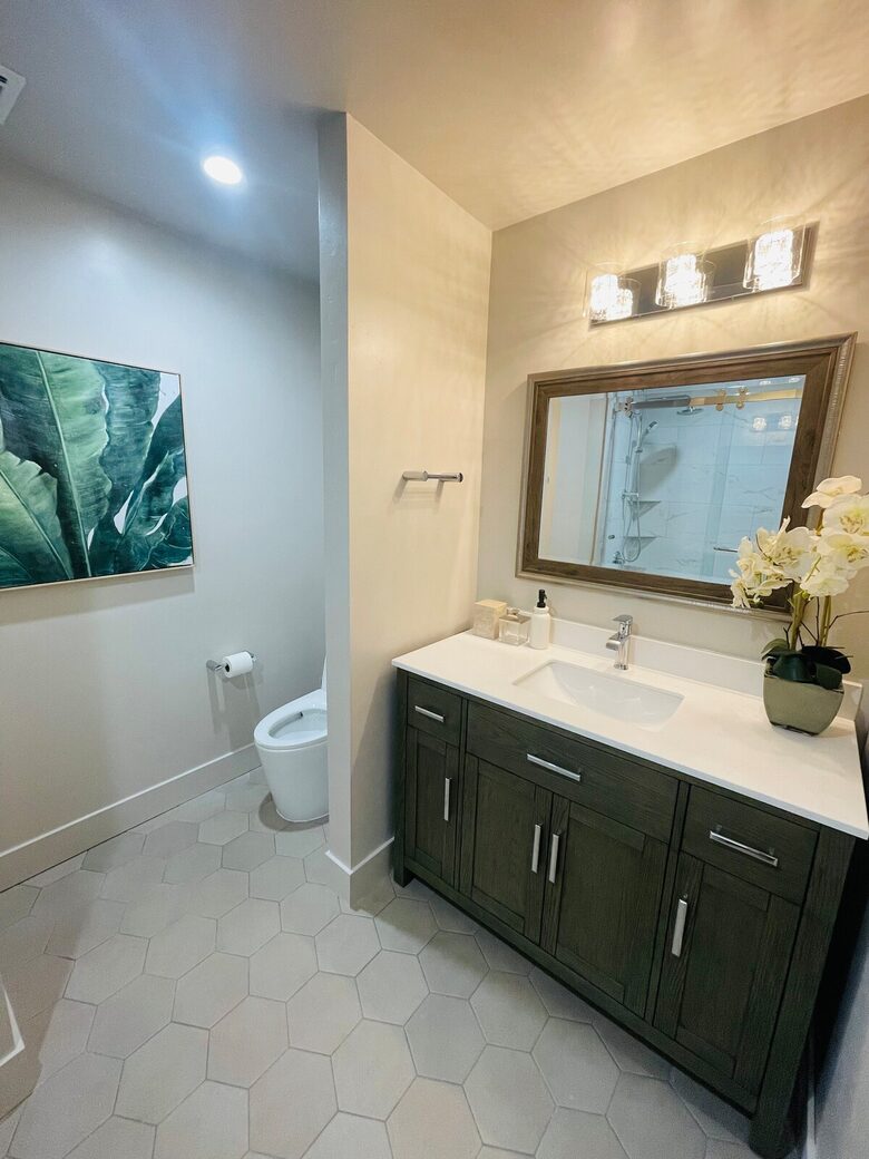 Quaker Hill Hideout | Renovated Forest Retreat Near Scotts Flat Lake - Nevada City, California