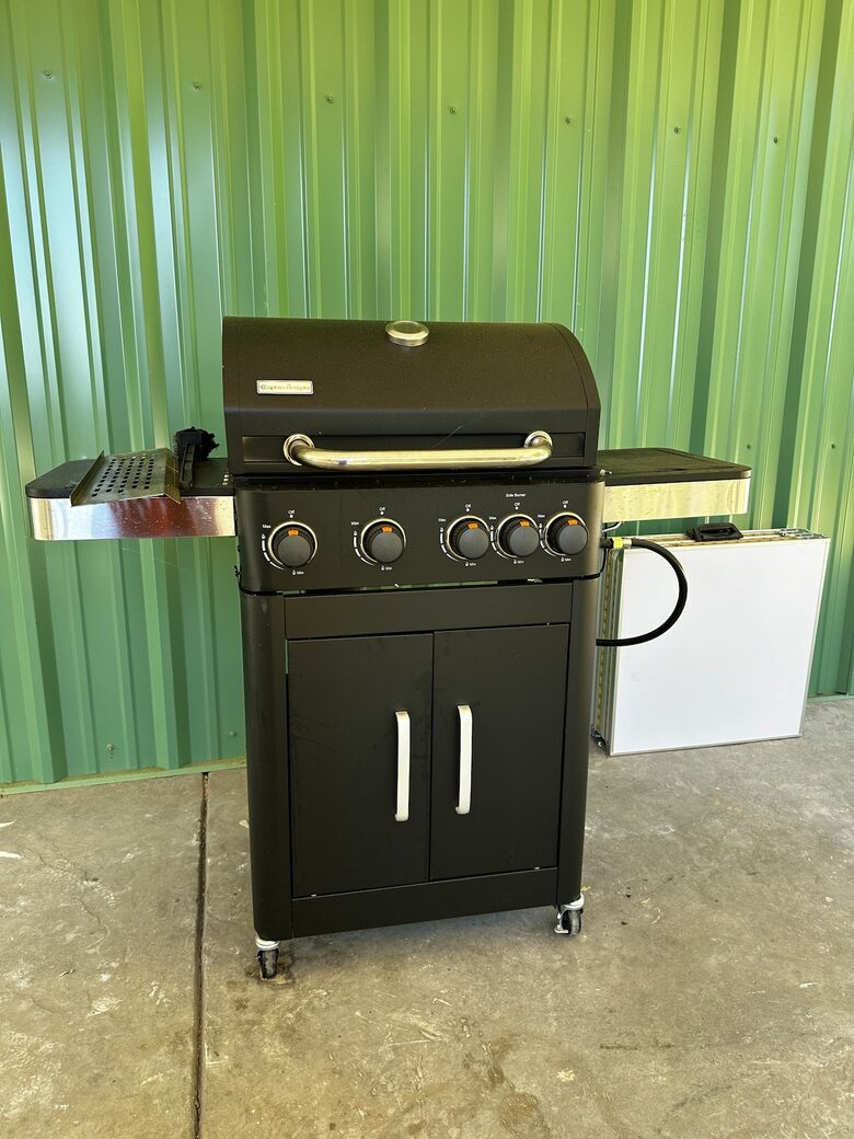 Quaker Hill Hideout | Renovated Forest Retreat Near Scotts Flat Lake - Nevada City, California