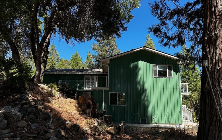 Quaker Hill Hideout | Renovated Forest Retreat Near Scotts Flat Lake - Nevada City, California