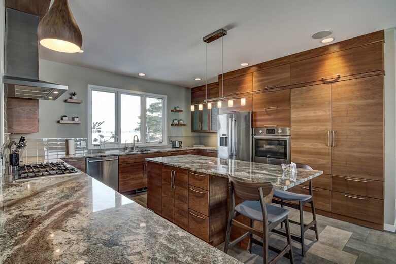 Luxury Lakehouse on Lake Wissota - Chippewa Falls, Wisconsin