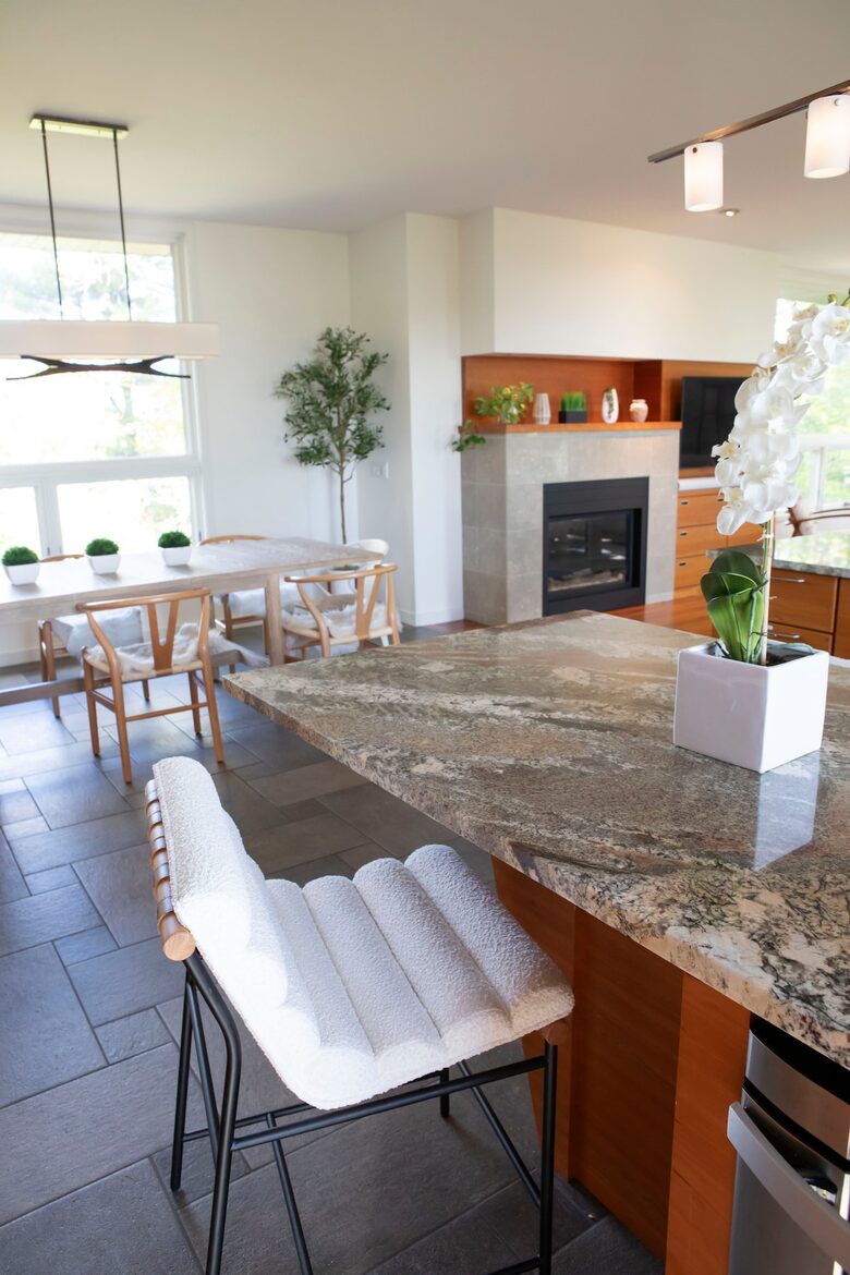 Luxury Lakehouse on Lake Wissota - Chippewa Falls, Wisconsin