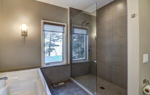 Luxury Lakehouse on Lake Wissota - Chippewa Falls, Wisconsin