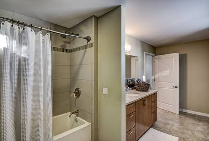 Luxury Lakehouse on Lake Wissota - Chippewa Falls, Wisconsin